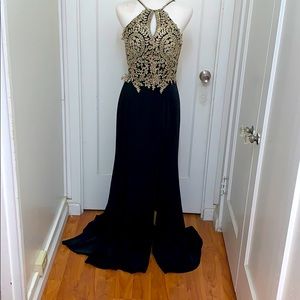 Fiesta Fashion black evening gown with slit